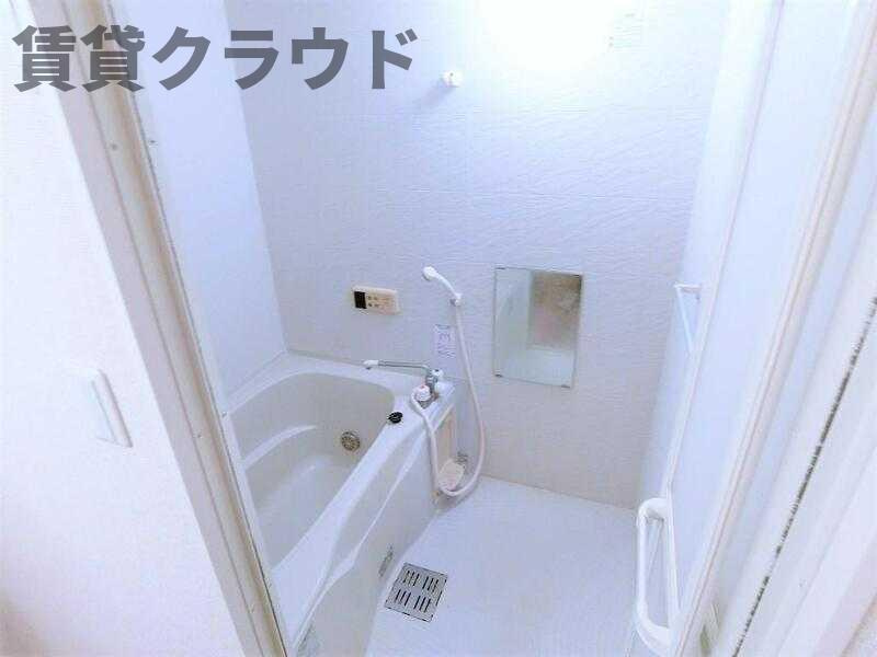 TETTI VERDI Ⅱの浴室|落ち着いた空間のお風呂です