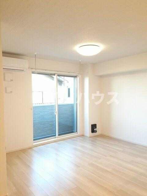 船橋市前原西４丁目のアパートの居間・リビング|その他