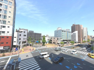 【展望】 | 【 View 】
彼方に広がる壮大な景色。美味しい空気を胸いっぱいに吸い込んで気持ちのリセットに。心地のいい開放的な時間が、暮らしにゆとりと充実感をもたらしてくれます。