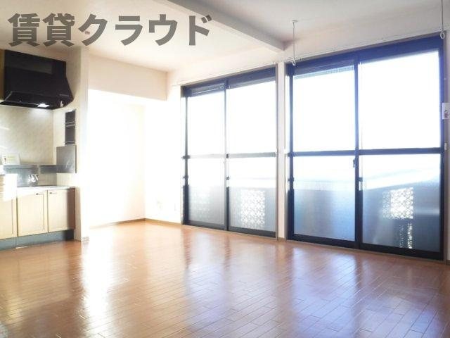 ブラサムハイツの居間・リビング|ゆったり過ごせるリビングです