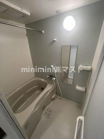 エス・キュート南森町の浴室