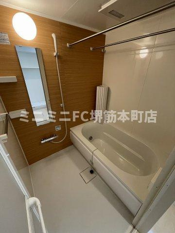 エスヴェール北梅田の浴室