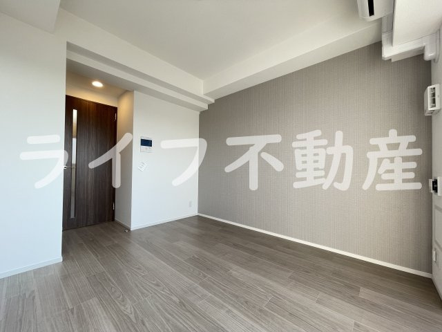 スプランディット高井田の居間・リビング|こちらの居間で趣味の時間をお楽しみください