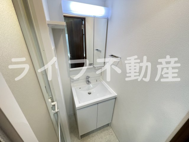 スプランディット高井田の独立洗面台|独立洗面台で身支度をすべて済ませてしまいましょう