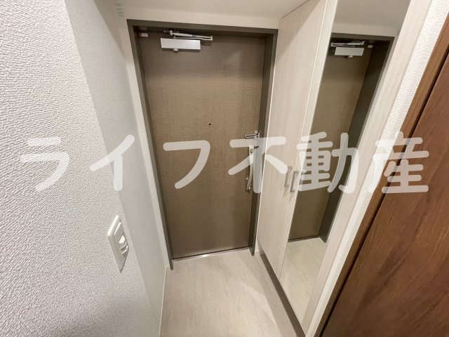 グランカーサ高井田の玄関|きれいな玄関です