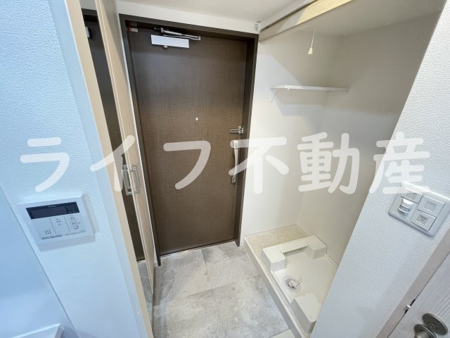 グランカーサ高井田の玄関|きれいな玄関です