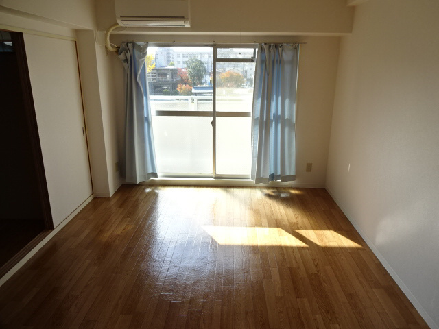 デュプレックス船場の子供部屋