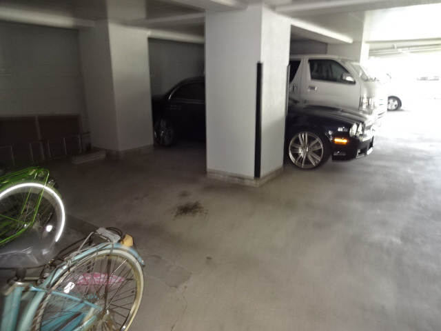 デュプレックス船場の駐車場