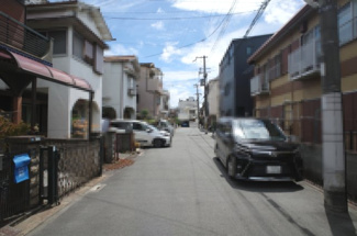 【前面道路含む現地写真】 | 前面道路幅員：幅員約6.3m