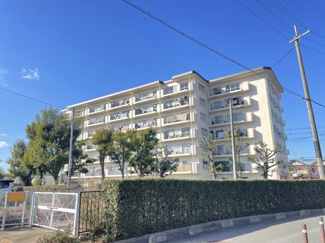 【外観】 | 現地（2023年12月）撮影
外壁塗装済みで綺麗な外観です