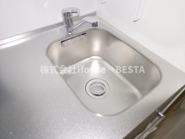 セレニテ神戸ミラクノールのキッチン