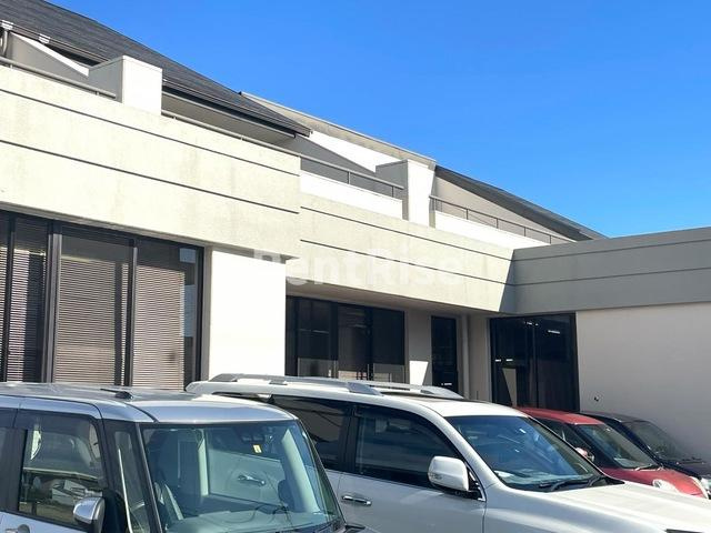 ＬａＶｉｅＥｎＲｏｓｅ (ラヴィアンローズ)|藤本整形外科 0.7km