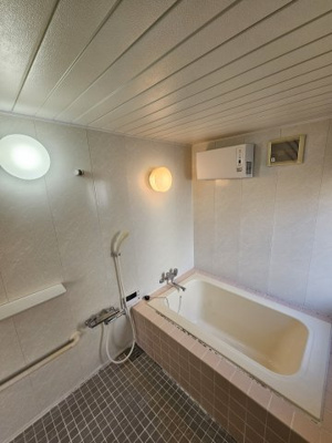 【浴室】 | 鳥取市行徳２丁目 中古戸建て