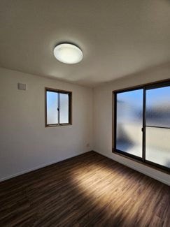 【洋室】 | 鳥取市行徳２丁目 中古戸建て