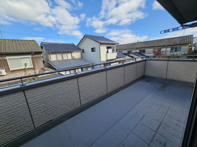 【バルコニー】 | 鳥取市行徳２丁目 中古戸建て