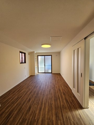【居間・リビング】 | 鳥取市行徳２丁目 中古戸建て