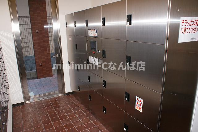 アーバネックス西長堀のエントランス