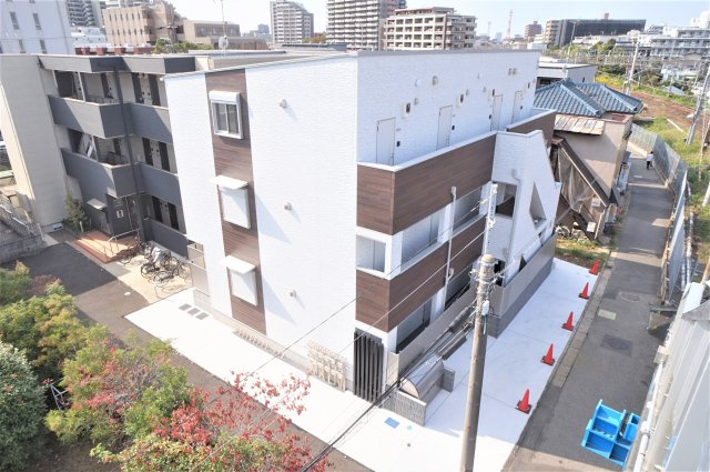 ウエストクローネ