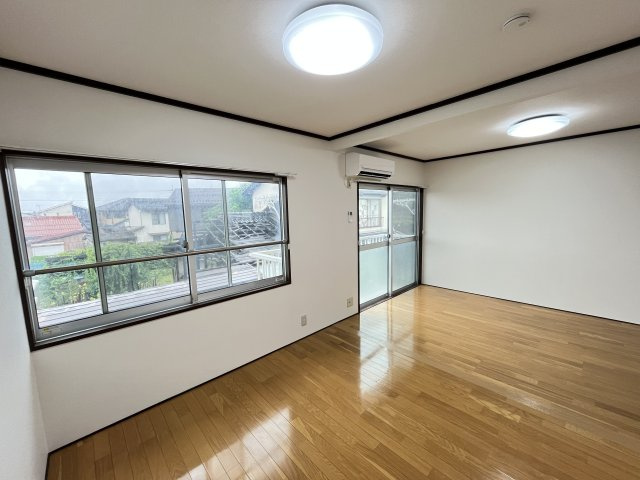 コーポレスANNEの居間・リビング