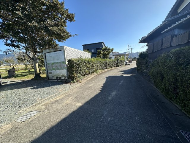 善導寺町木塚の前面道路含む現地写真