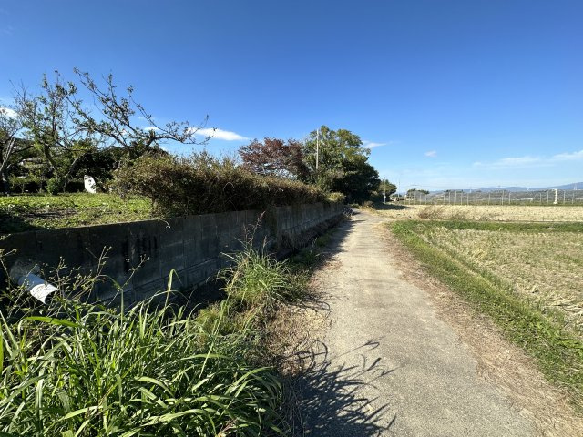 善導寺町木塚の前面道路含む現地写真