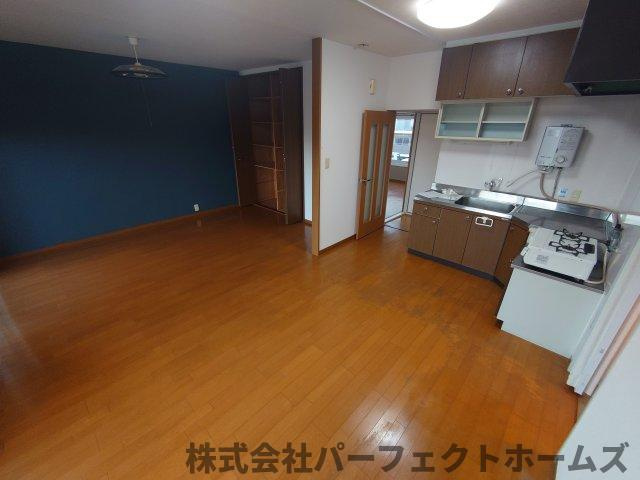 【居間・リビング】の画像