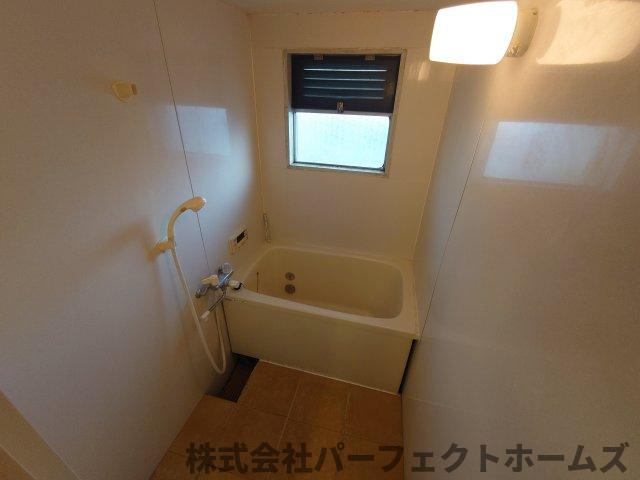 枚方ハイツ2号棟の浴室|お風呂です