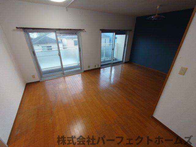 【居間・リビング】の画像