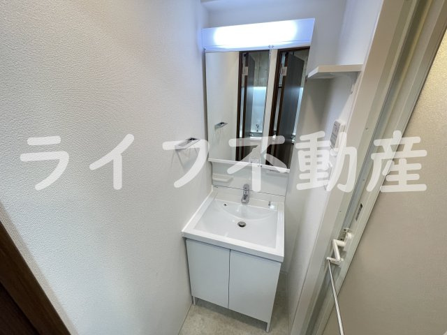 スプランディット高井田の独立洗面台|独立洗面台、朝の身支度には欠かせません