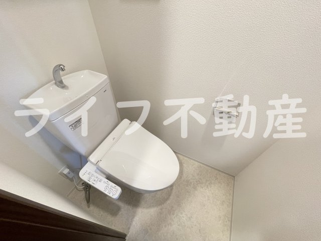スプランディット高井田のトイレ|コンパクトで使いやすいトイレです
