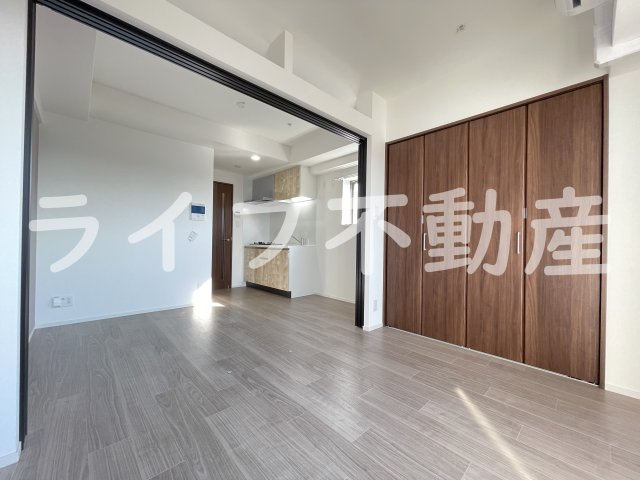 スプランディット高井田の洋室|使い勝手のいい洋室です