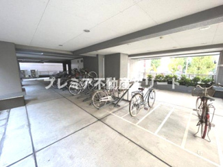 【その他共用部分】 | ２Fに駐輪場があります。