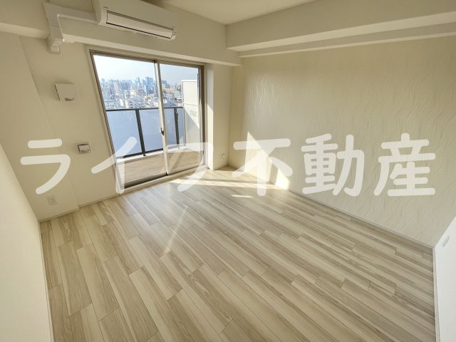 スプランディット高井田の洋室|使い勝手のいい洋室です