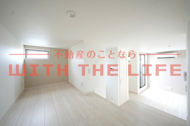 CBヴィレッタ津福駅前の寝室|広くて明るい寝室