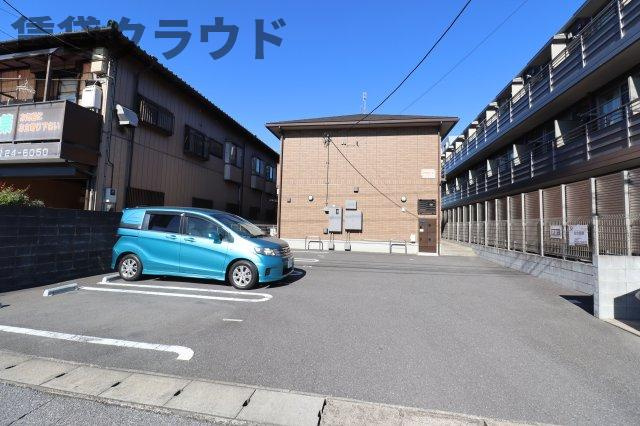プランドールの駐車場|駐車場に車を止められます