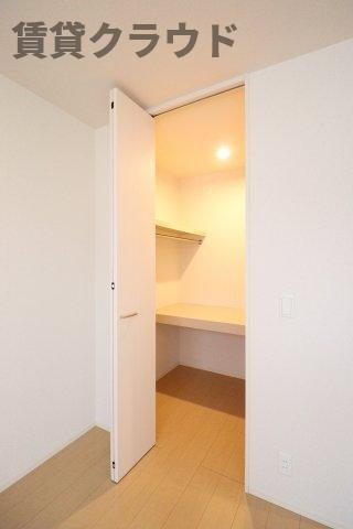 プランドールの収納|洋服はもちろん、その他の荷物も収納可能♪