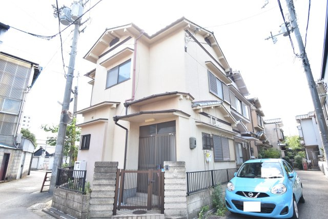 京都市右京区山ノ内荒木町の一戸建ての外観