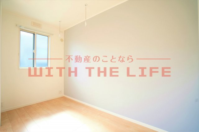 メゾンシュクレの洋室|落ち着いた色調の洋室です