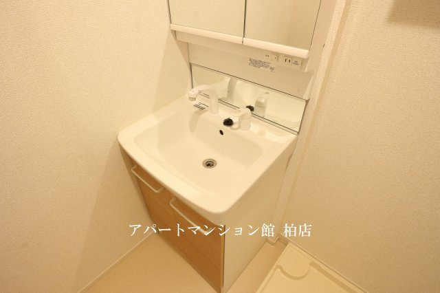 エスポアの独立洗面台