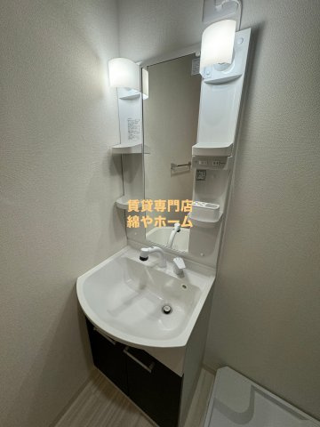 フジパレス加賀屋Ⅲ番館の洗面所|使いやすい洗面所です