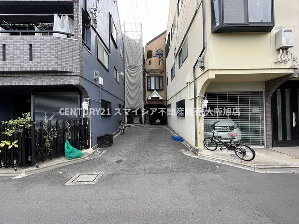 【前面道路含む現地写真】 | 守口市八島町　収益中古戸建