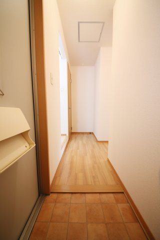 セゾンミストラルBの玄関