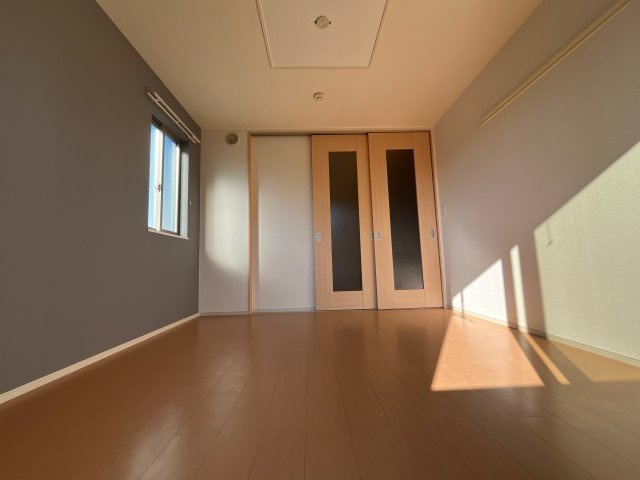 ジュネス　エレガンシアの寝室