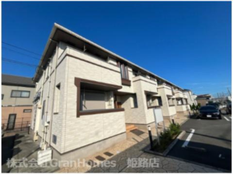 ジュネス　エレガンシア