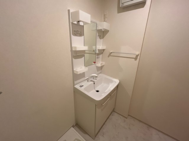 ジュネス　エレガンシアの洗面所