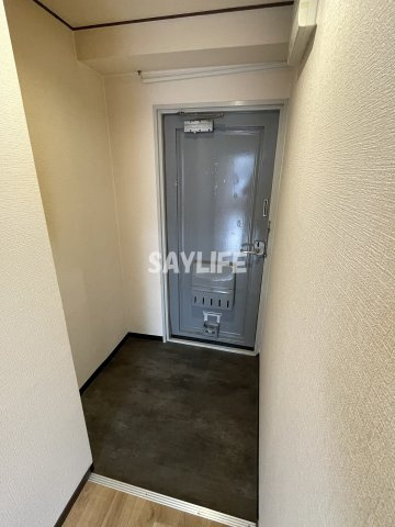 フェリーチェコートの玄関