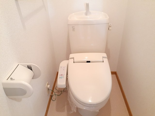 ヴィラプリムローズＢのトイレ|清潔感のあるトイレです