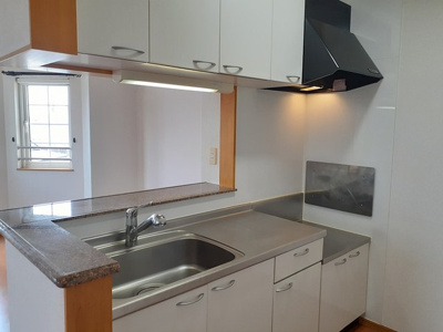 【キッチン】 | ヴィラプリムローズＢ | キッチンでお料理をお楽しみください