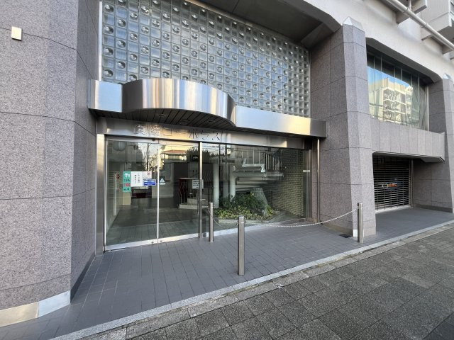 駅徒歩１分の駅近マンション■南向き１１階部分■２ＬＤＫ■周辺施設充実の住環境■賀陽コーポラスのエントランス|エントランス