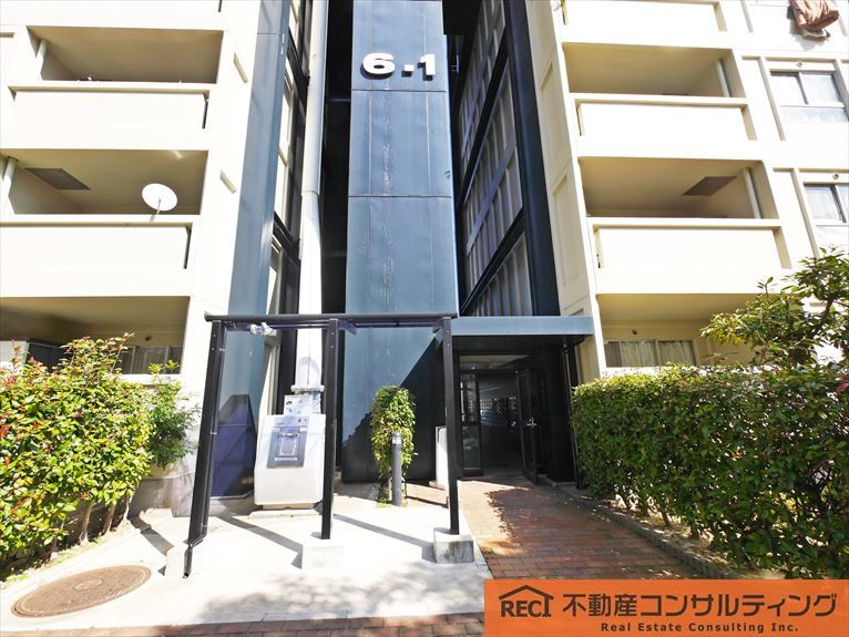 芦屋浜第二住宅　第六-壱号棟の外観